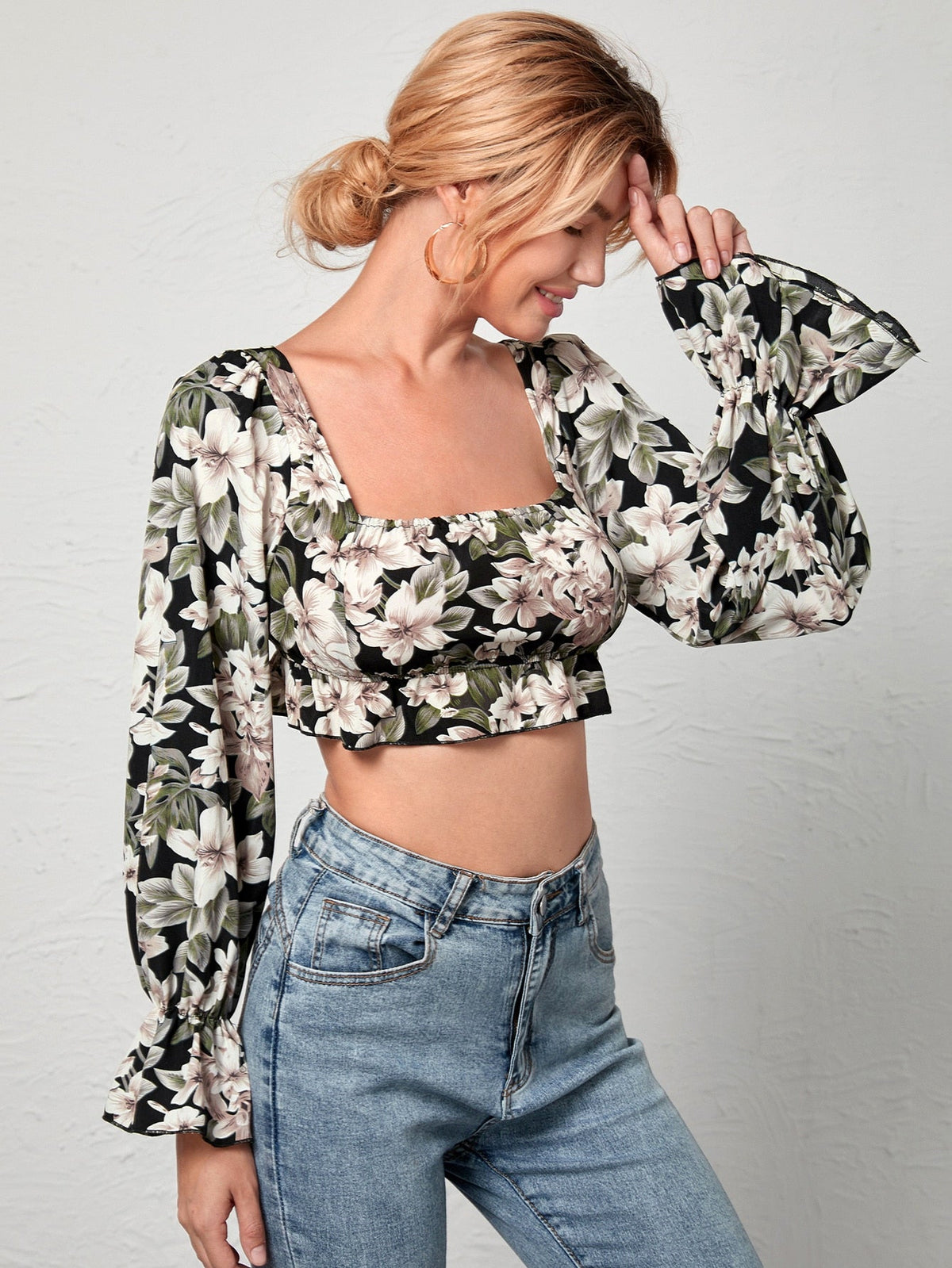 Allover Floral Square Neck Crop Top