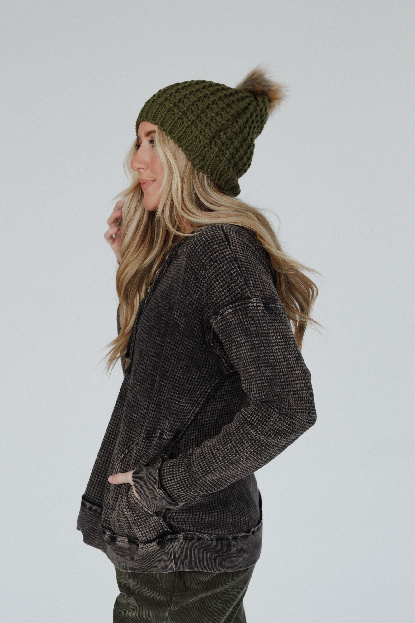 Aspen Waffle Knit Faux Fur Beanie - Olive