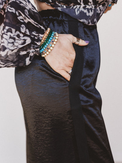 Feeling Sleek Satin Pants - Black