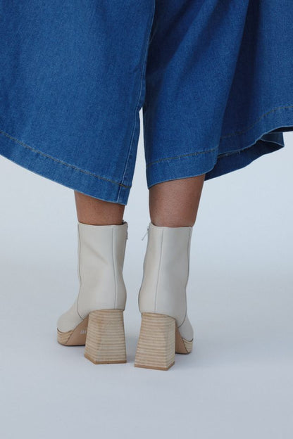 Birchwood Boots - Beige