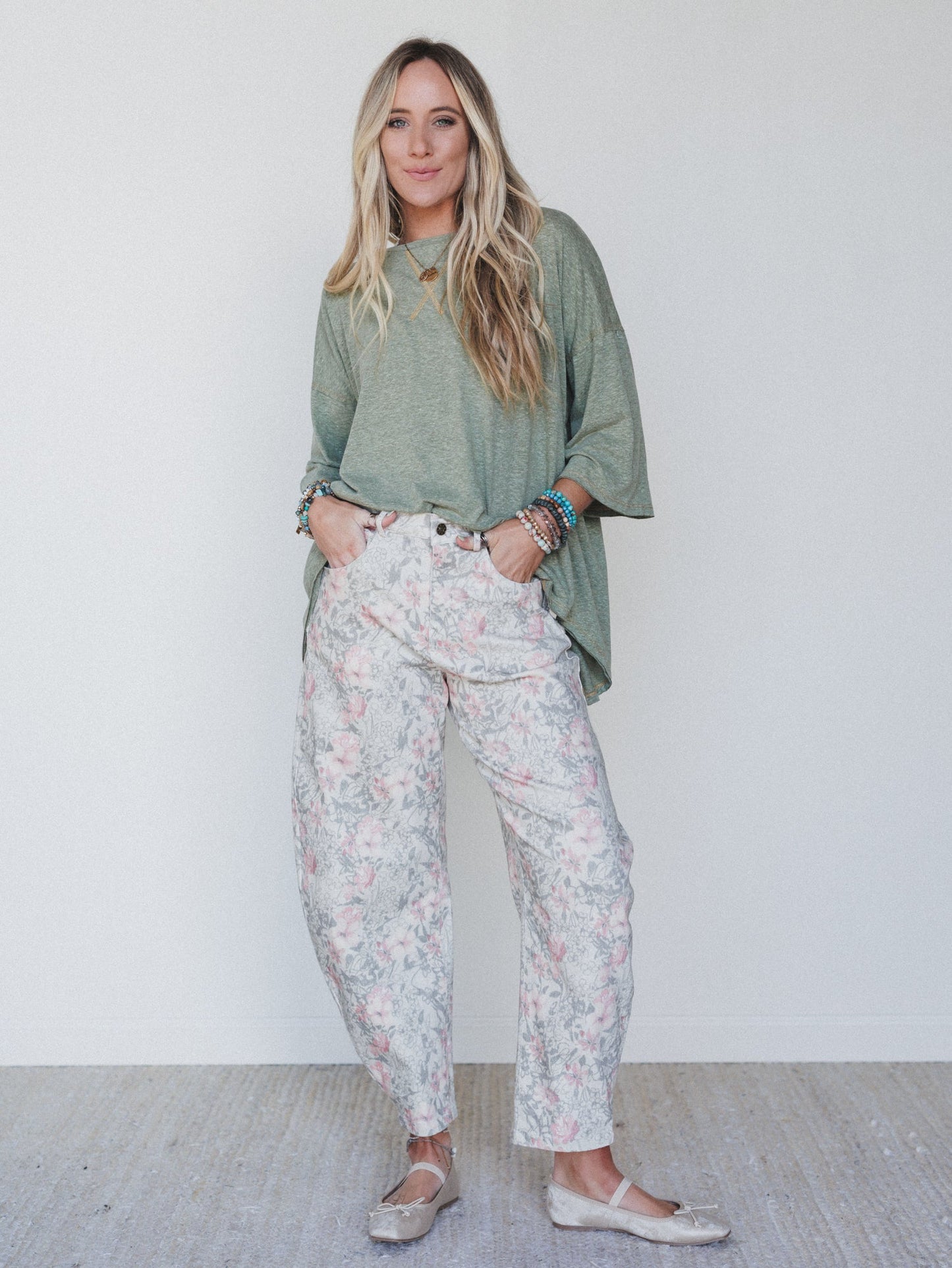 Antoinette Barrel Jeans - Khaki Floral