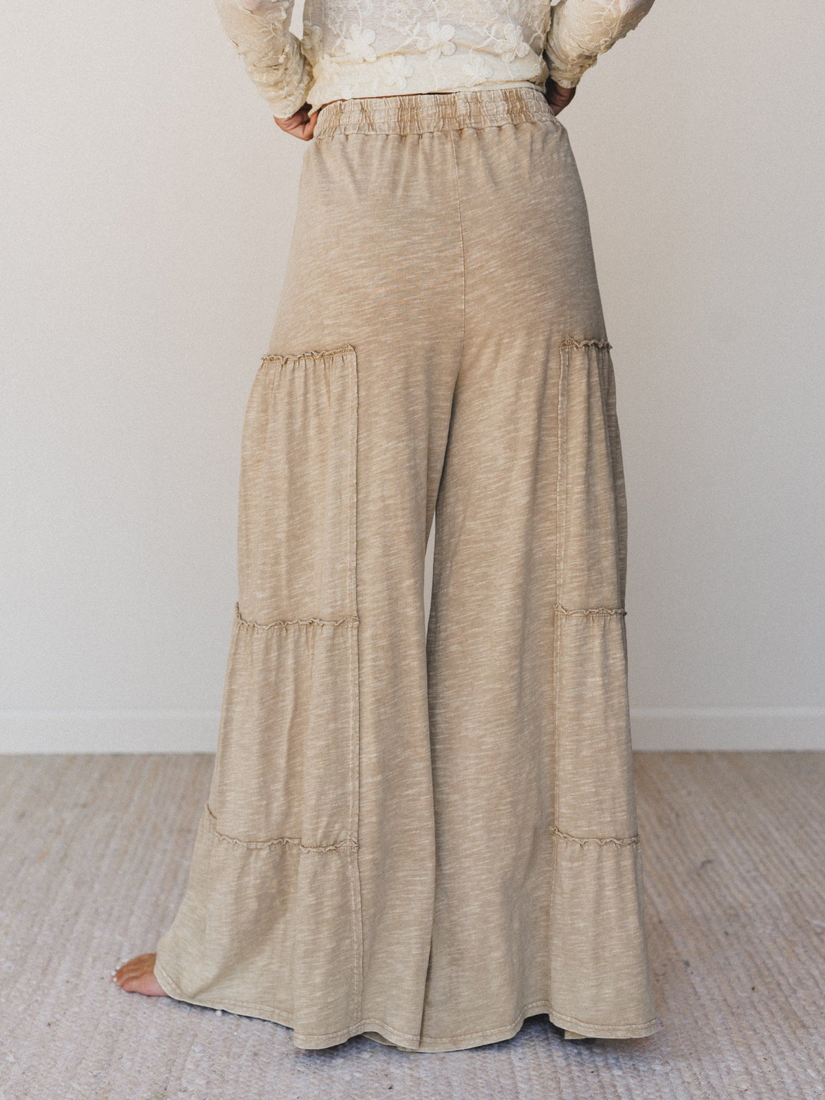 Everyday Adventure Tiered Pants - Tan