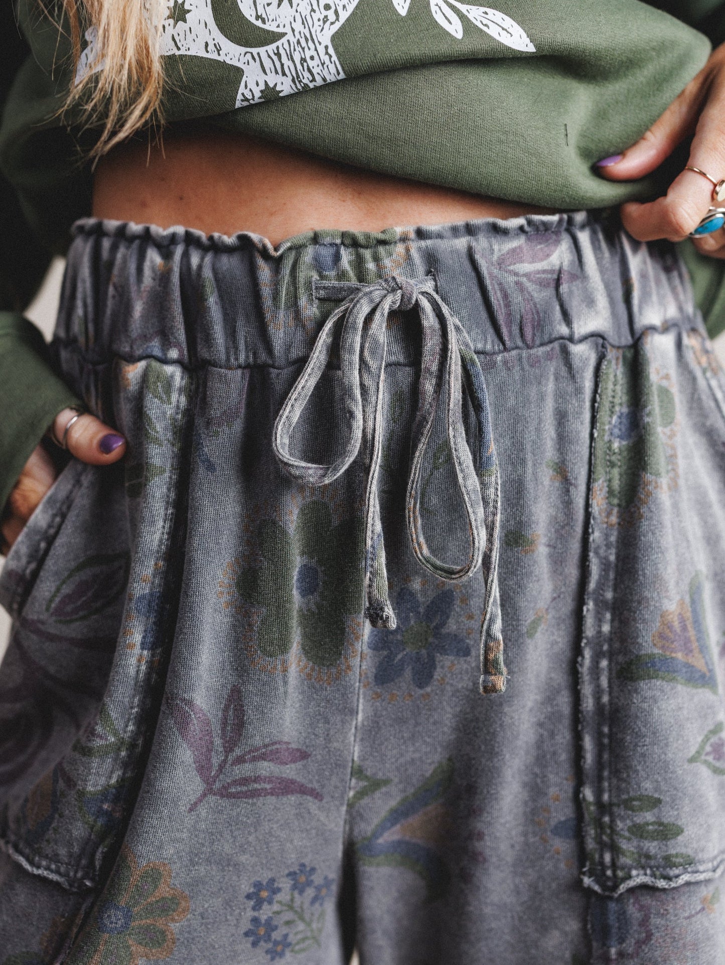 Groove Garden Pants - Charcoal