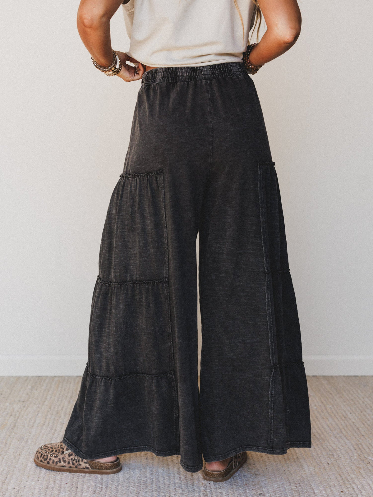 Everyday Adventure Tiered Pants - Black
