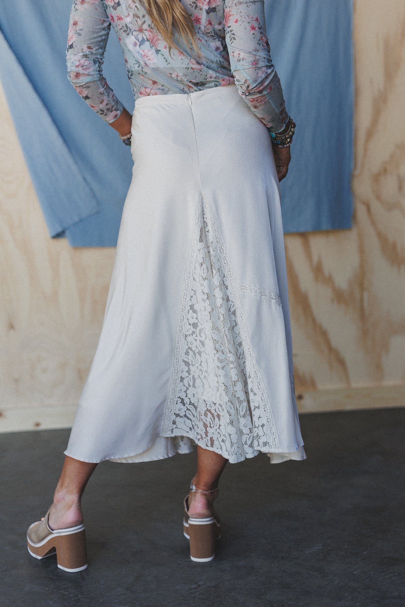 Heavenly Haze Lace Skirt - Dove