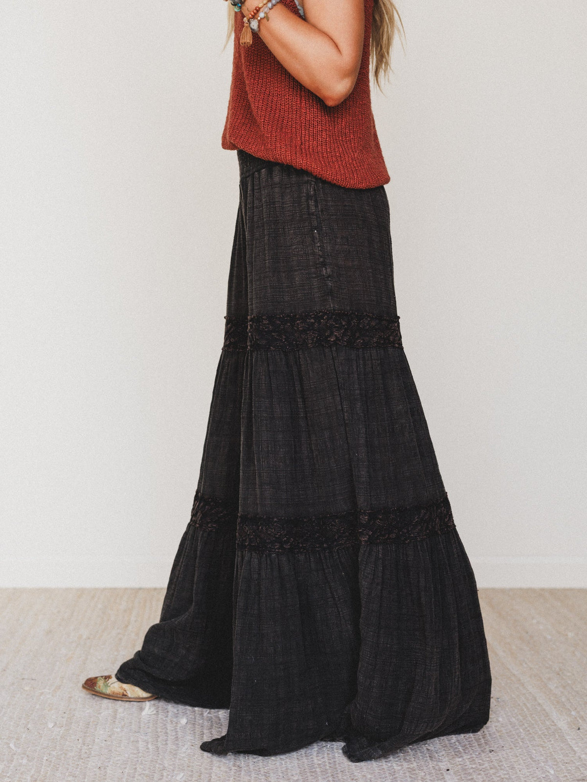 Farrah Flower Wide Leg Pants - Black