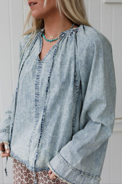 Driftwood Ease Top - Light Wash