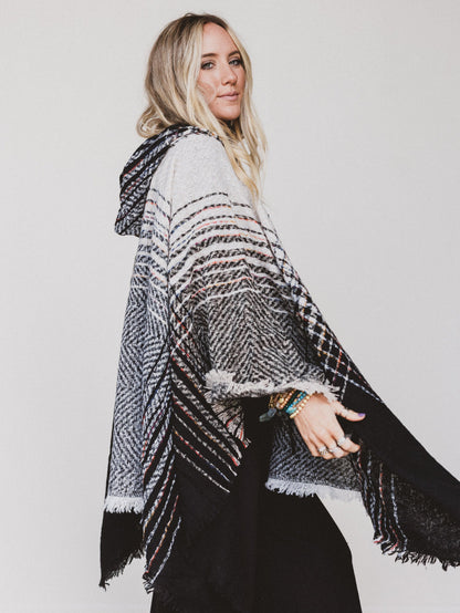 Grand Canyon Hooded Poncho - Black