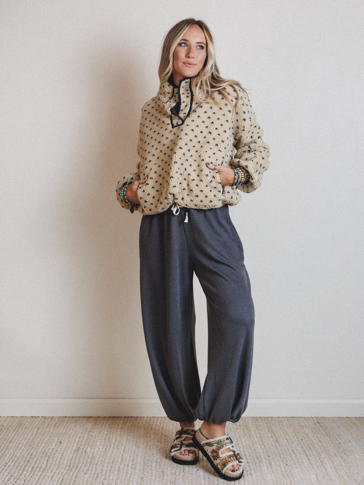 Cabin Casual Pullover - Navy