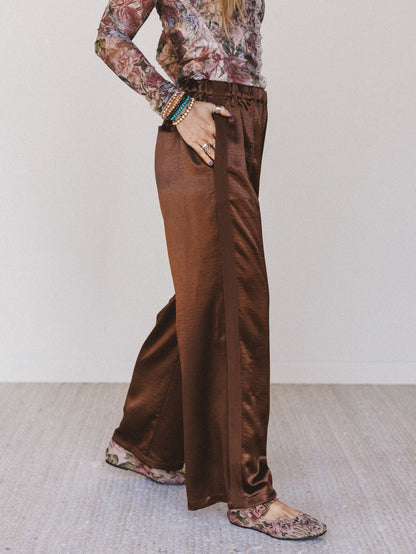 Feeling Sleek Satin Pants - Brown
