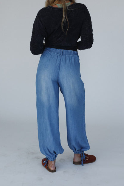 East Bay Loose Fit Cargo Jeans - Blue Dark Wash