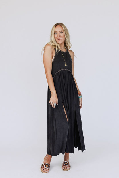 Daisy Chain Maxi Dress - Black