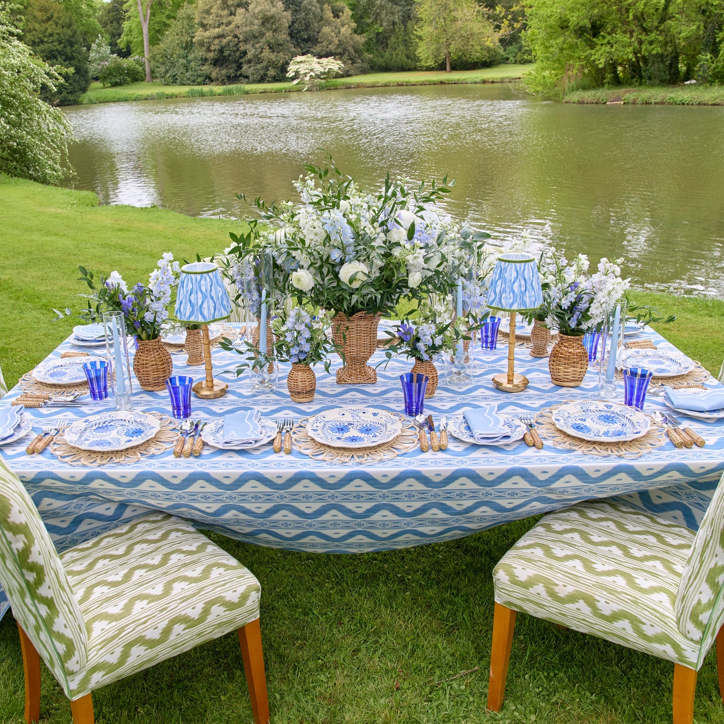Blue Flowers Dinner Plates (Set of 4)