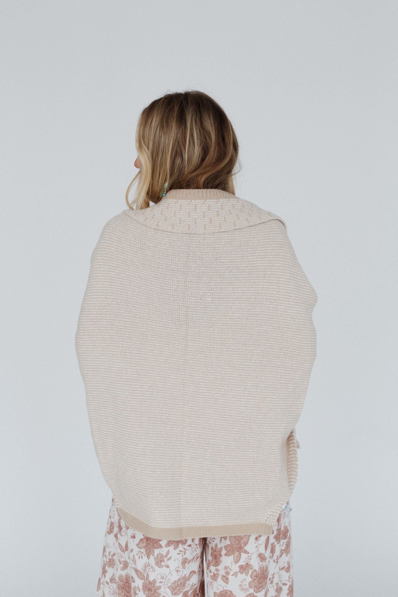 Blakely Cozy Knit Shawl - Beige