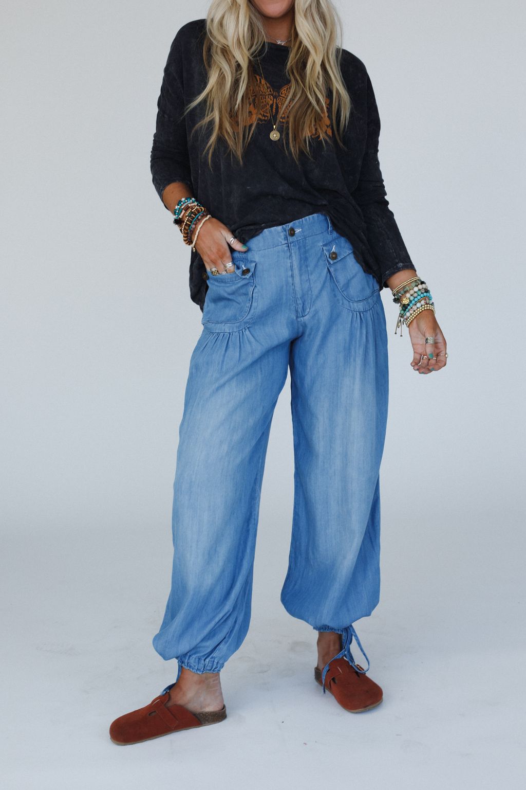 East Bay Loose Fit Cargo Jeans - Blue Dark Wash